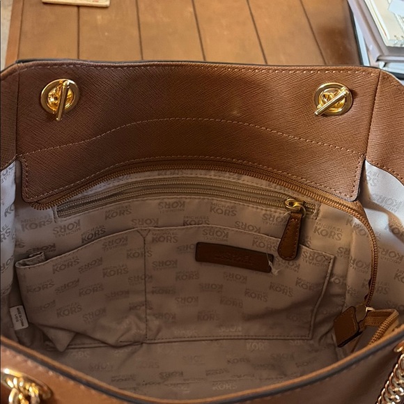 Michael Kors Chocolate Brown Shoulder Bag with Gold Accents - Picture 3 of 9